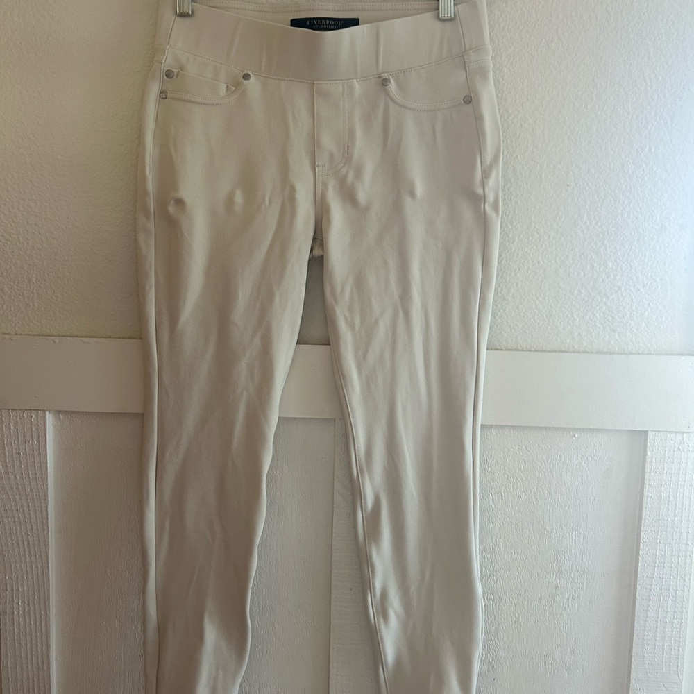 Liverpool Los Angeles “white whisper” rayon, nylon, spandex jeans.